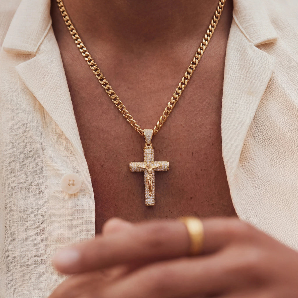 14K Cadena Crucifijo de Oro